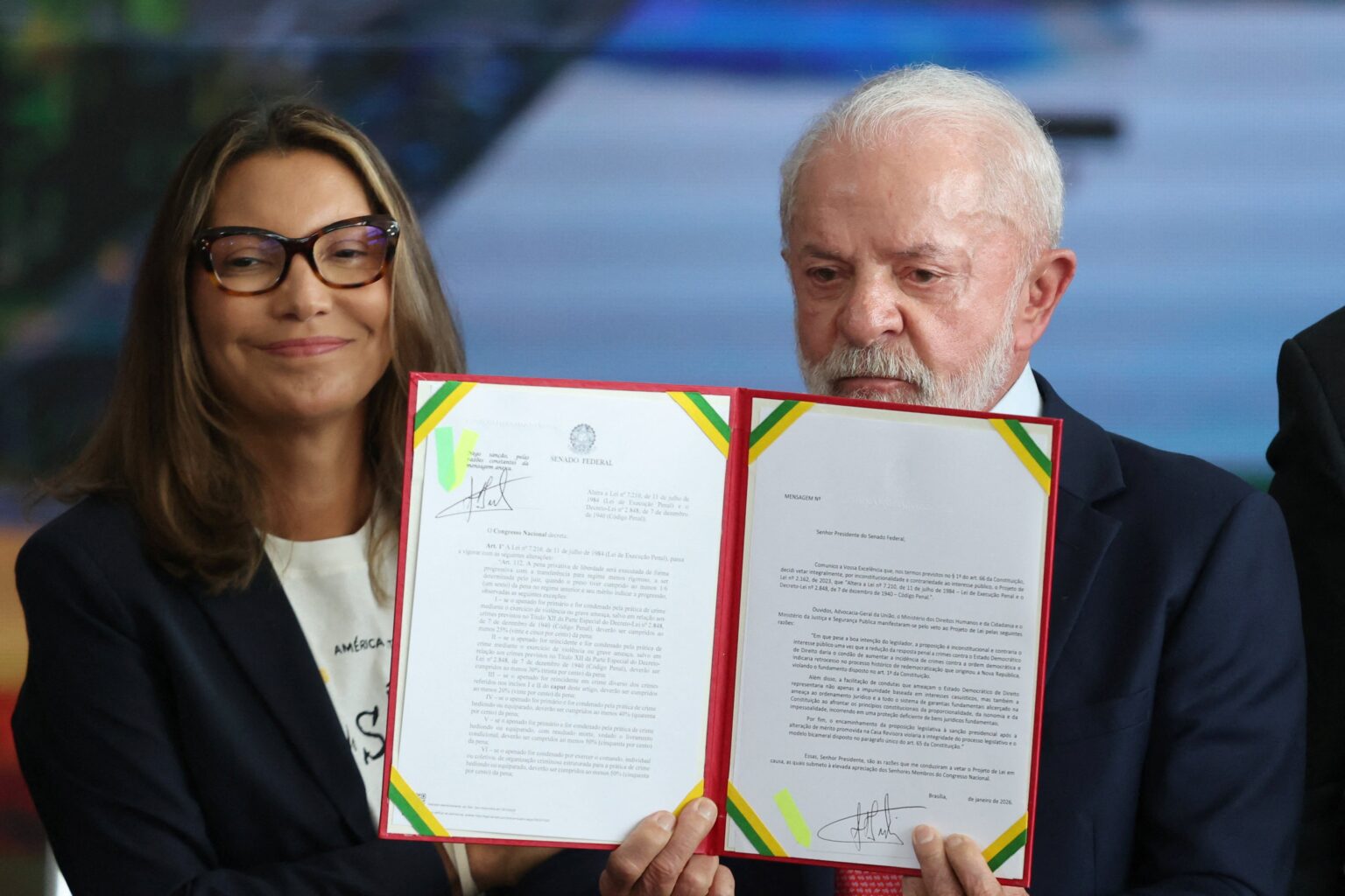 Congresso Inova ao Rejeitar Indicação ao STF e Reformular Regras para CPI