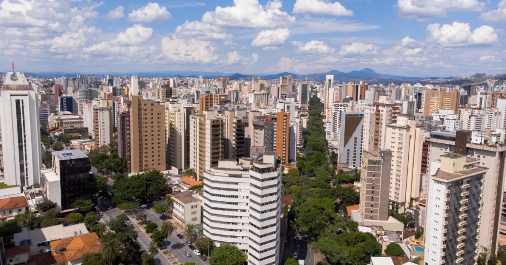 Sinduscon-MG Afirma Que Plano Diretor Limita Expansão Imobiliária em Belo Horizonte
