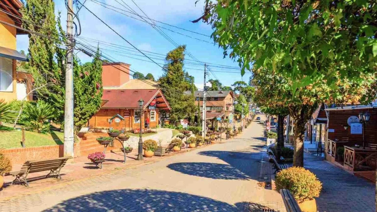 5 Destinos em Minas Gerais para Aproveitar o Frio da Serra e Escapar do Tempo Seco 5 Destinos em Minas Gerais para Aproveitar o Frio da Serra e Escapar do Tempo Seco