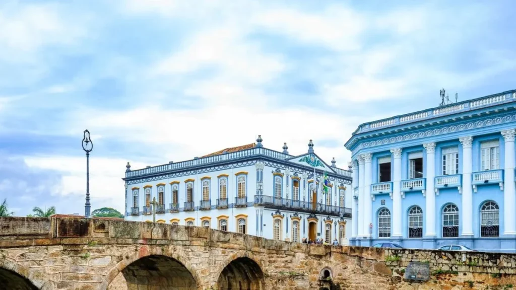 São João del-Rei retoma voo direto de Belo Horizonte com Azul Conecta São João del-Rei retoma voo direto de Belo Horizonte com Azul Conecta