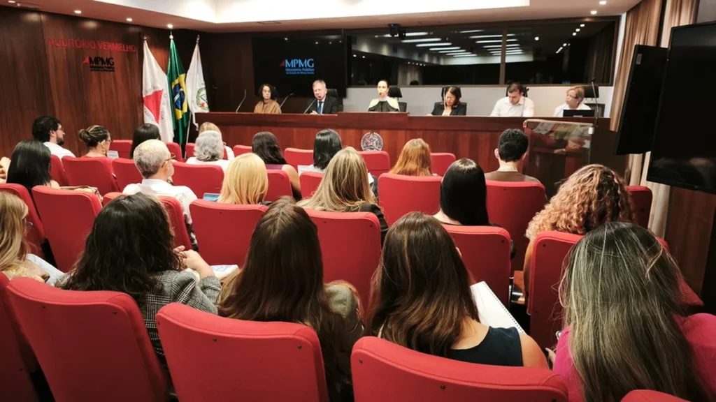 Escuta Protegida em Minas Gerais: Avanços e Desafios na Proteção de Crianças e Adolescentes Escuta Protegida em Minas Gerais: Avanços e Desafios na Proteção de Crianças e Adolescentes