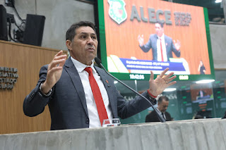 Recorde de Aprovação na Rede Pública: Um Marco na Educação Cearense Recorde de Aprovação na Rede Pública: Um Marco na Educação Cearense