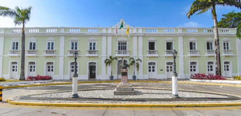 Mudanças à Vista: Braide Troca Comando na Secretaria Municipal de Trânsito em São Luís Mudanças à Vista: Braide Troca Comando na Secretaria Municipal de Trânsito em São Luís