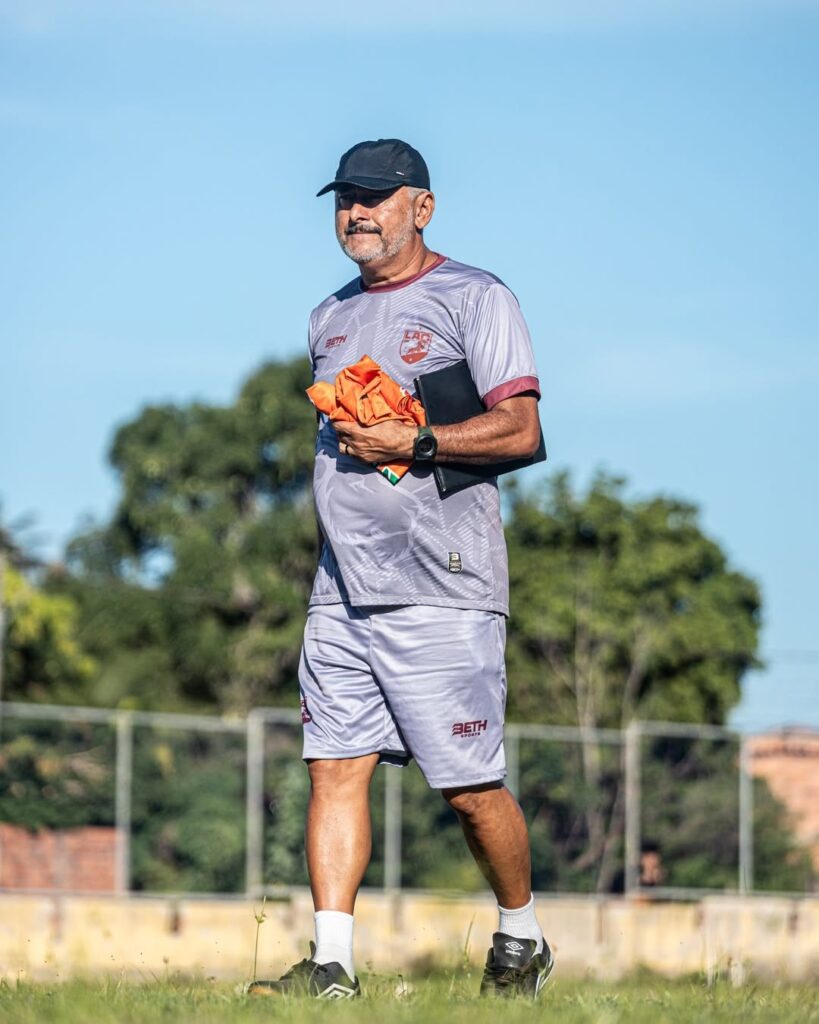 Saída de Leandro Lago do Fluminense: Decisão em Comum Acordo Saída de Leandro Lago do Fluminense: Decisão em Comum Acordo