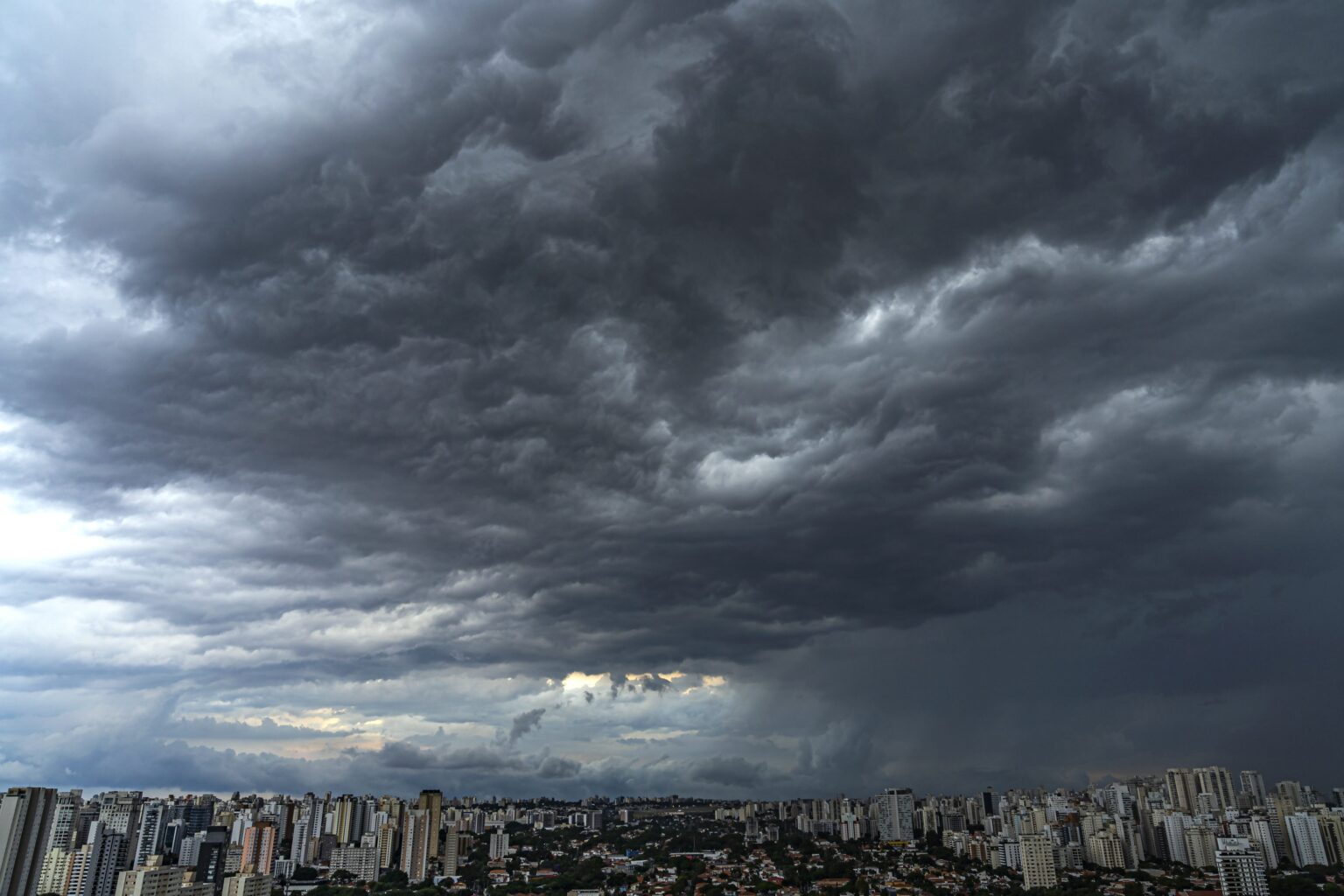 Alerta Amarelo do INMET: Chuvas Intensas e Risco de Cortes de Energia em Bacabal e Região até Domingo Alerta Amarelo do INMET: Chuvas Intensas e Risco de Cortes de Energia em Bacabal e Região até Doming