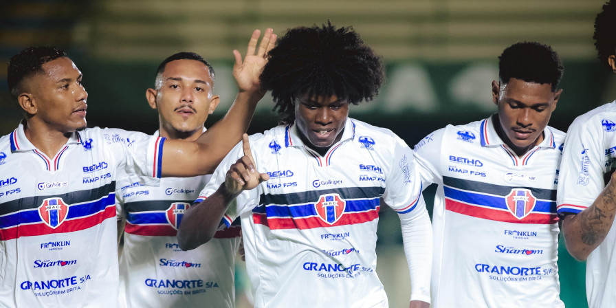 Maranhão Atlético derrota Floresta e se aproxima do G8 na Série C Maranhão Atlético derrota Floresta e se aproxima do G8 na Série C
