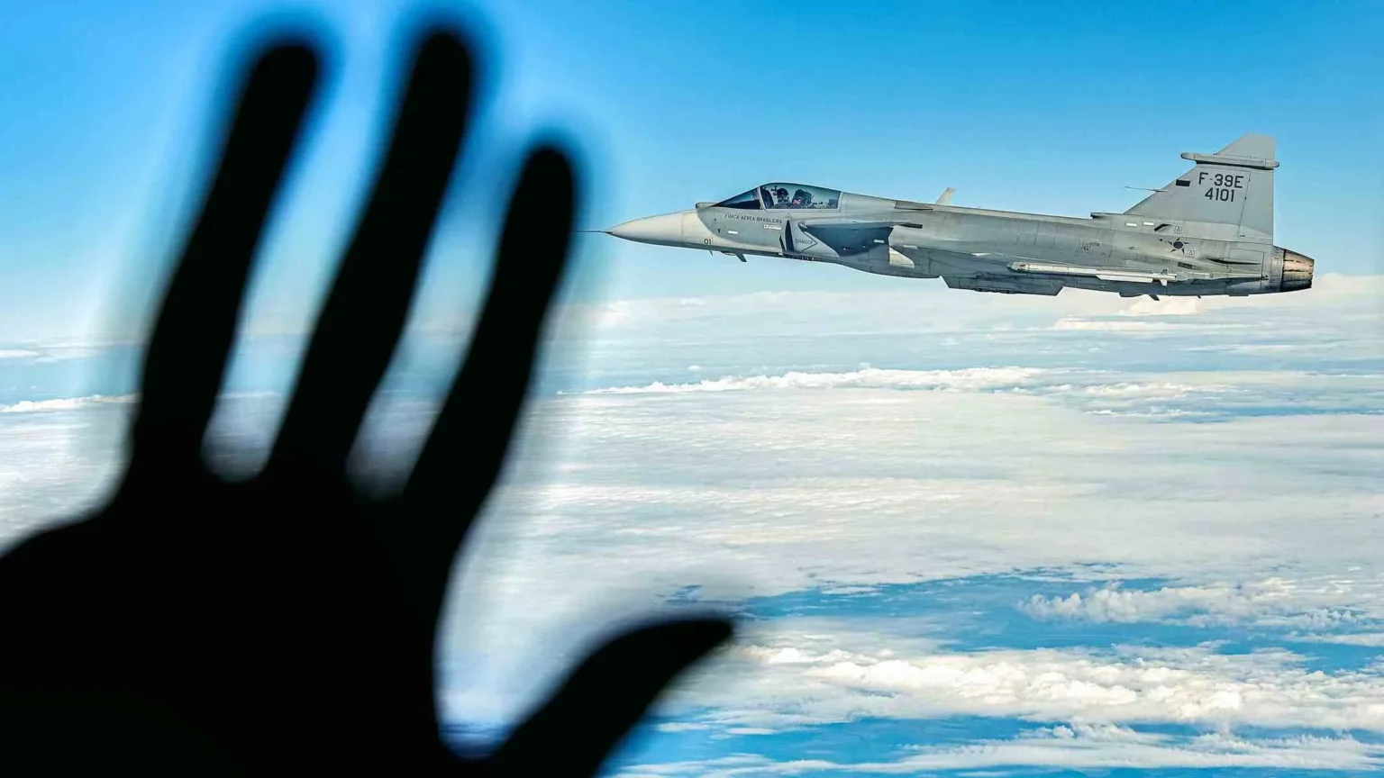 Brasil eleva gasto militar quatro vezes acima da média mundial mesmo sem estar em guerra