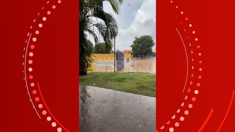 Surpresa no Sertão: Chuva de Granizo Assusta Moradores de Araripina Surpresa no Sertão: Chuva de Granizo Assusta Moradores de Araripina