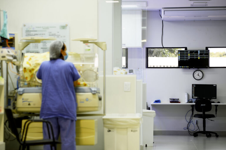 HMIB Revoluciona UTI Neonatal com Telemetria Avançada HMIB Revoluciona UTI Neonatal com Telemetria Avançada
