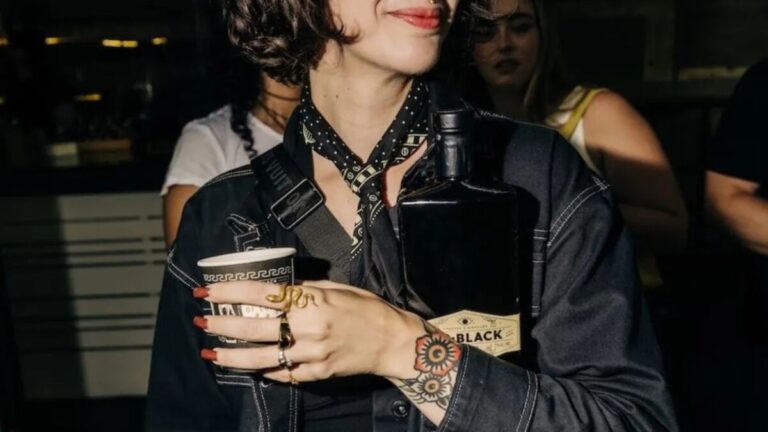 Adeus Balada? Coffee Raves Reposicionam o Café na Cultura Moderna Adeus Balada? Coffee Raves Reposicionam o Café na Cultura Moderna