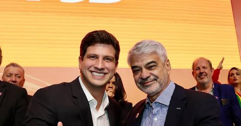 PT Adia Decisão sobre Apoio a João Campos: Cenário Político em Pernambuco Permanece Incerto PT Adia Decisão sobre Apoio a João Campos: Cenário Político em Pernambuco Permanece Incerto