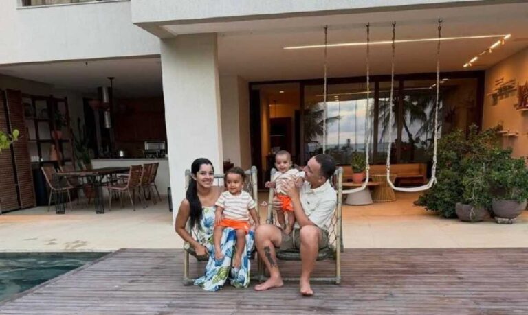 João Gomes Brilha com Mansão Luxuosa em Petrolina: O Estilo Sertão Chic que Encanta João Gomes Brilha com Mansão Luxuosa em Petrolina: O Estilo Sertão Chic que Encanta