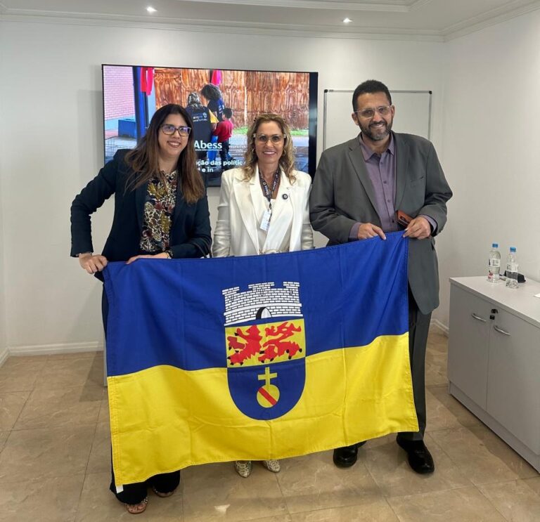 Olinda Marca Presença no 3º Encontro de Embaixadores da Educação em Porto Alegre Olinda Marca Presença no 3º Encontro de Embaixadores da Educação em Porto Alegre