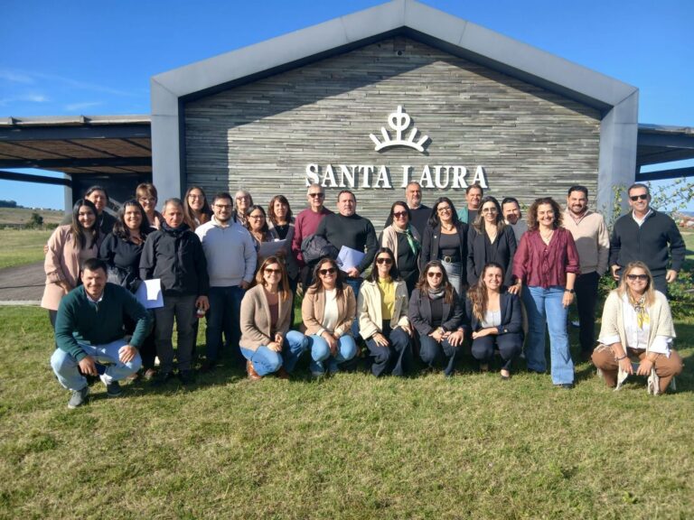 Encontro ‘Rotas que Unem’: Impulsionando o Turismo de Fronteira no Brasil e Uruguai Encontro ‘Rotas que Unem’: Impulsionando o Turismo de Fronteira no Brasil e Uruguai
