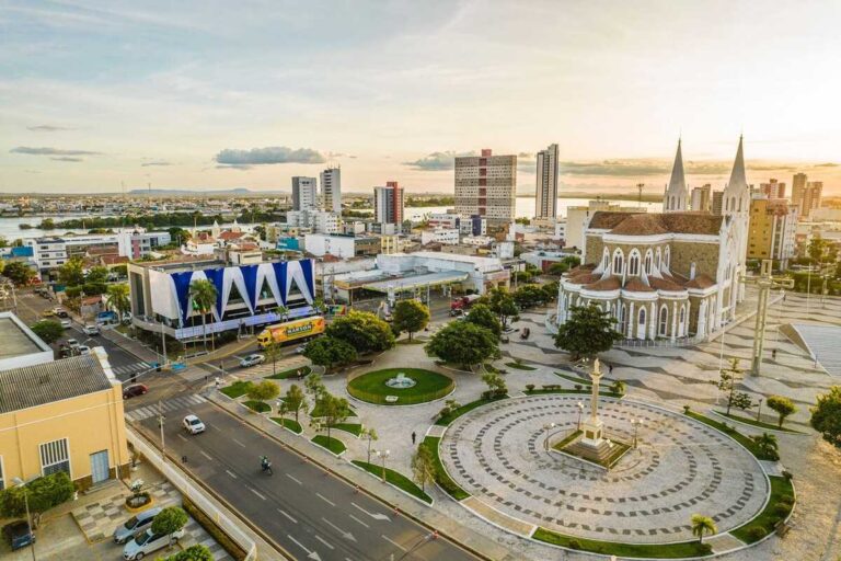 Petrolina: Centro de Eventos que Impulsiona o Turismo no Sertão de Pernambuco Petrolina: Centro de Eventos que Impulsiona o Turismo no Sertão de Pernambuco