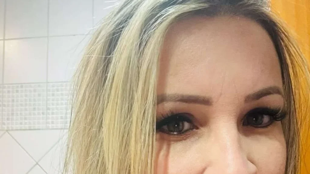 Servidora da Prefeitura de Viamão é assassinada pelo ex-marido em Porto Alegre Servidora da Prefeitura de Viamão é assassinada pelo ex-marido em Porto Alegre