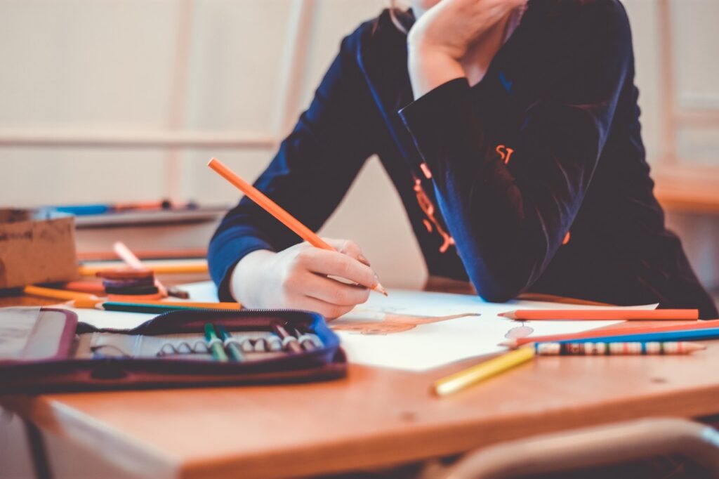 Concurso IF Sudeste MG 2026: Salários de até R$ 13.288,85 para Professores