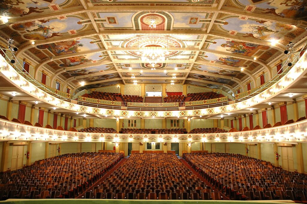 Descubra o Cine-Theatro Central: Visitas Guiadas a um Ícone Cultural de Juiz de Fora