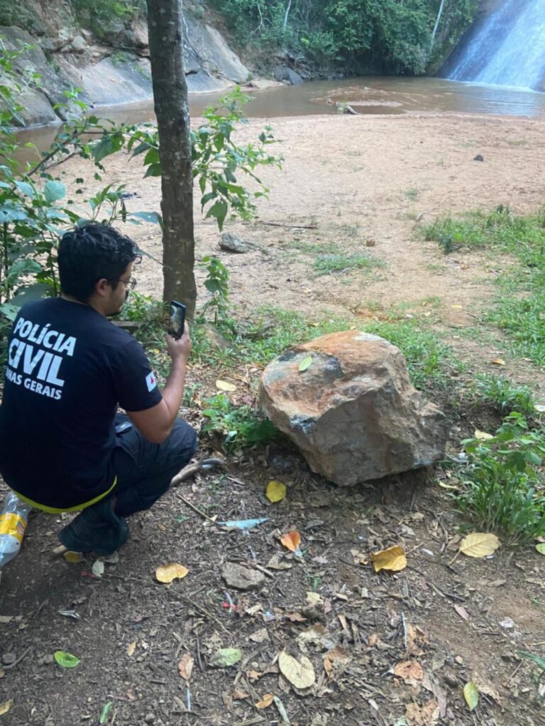 Tragédia em Minas Gerais: Mulher de 39 Anos Morre Após Acidente com Pedra Tragédia em Minas Gerais: Mulher de 39 Anos Morre Após Acidente com Pedra
