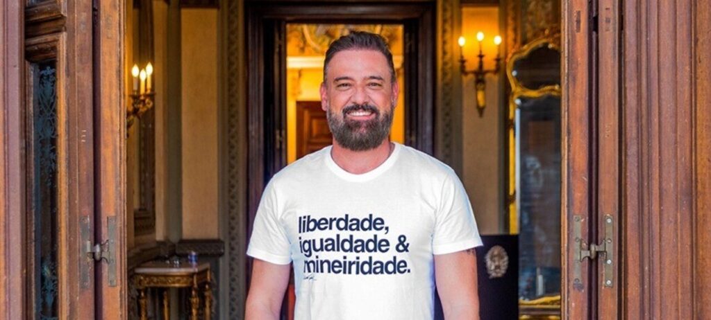 Leônidas Oliveira Retorna à Secretaria de Cultura e Turismo de Minas Gerais Após Seis Meses Leônidas Oliveira Retorna à Secretaria de Cultura e Turismo de Minas Gerais Após Seis Meses