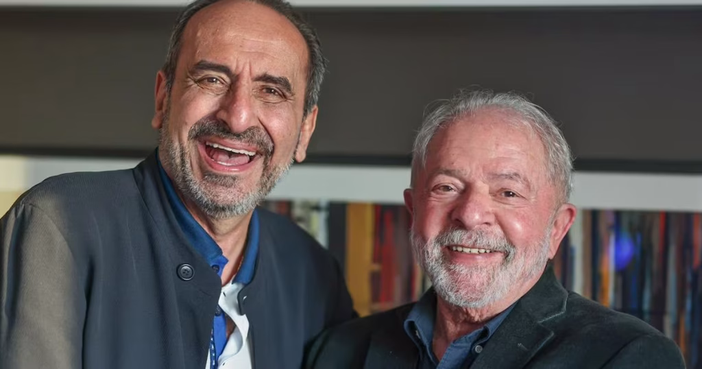 Alexandre Kalil Avalia Aliança com o PT, Mas Evita Associar-se a Lula em MG Alexandre Kalil Avalia Aliança com o PT, Mas Evita Associar-se a Lula em MG