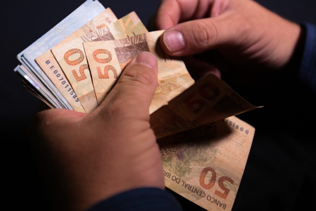 Banco Central Revela R$ 10,6 Bilhões em 'Dinheiro Esquecido'; Parte Será Destinada ao Governo