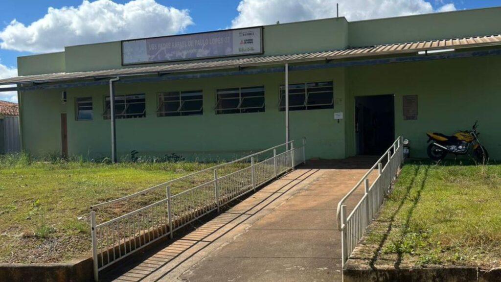 Vacinação em Bambuí: Água Destilada Substitui Imunizante contra Gripe em 42 Pacientes Vacinação em Bambuí: Água Destilada Substitui Imunizante contra Gripe em 42 Pacientes