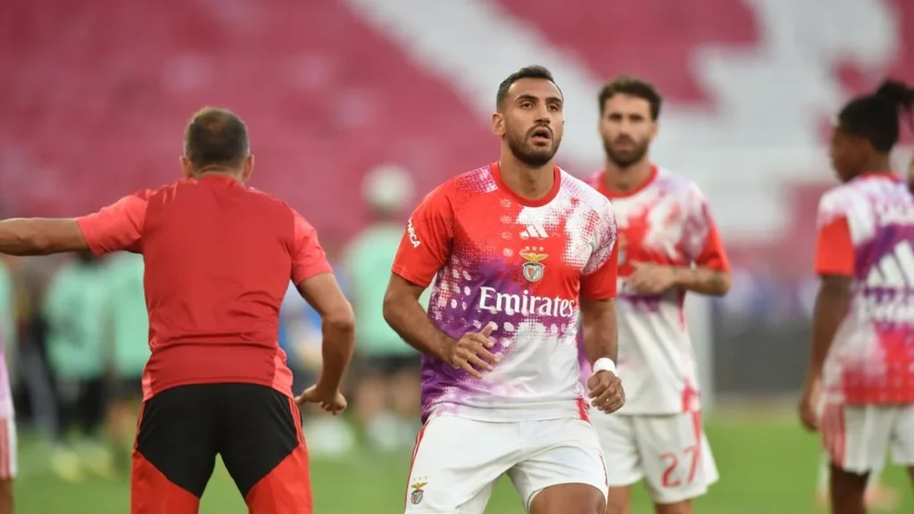 Benfica x Académico de Viseu: emoção e desafios na estreia da Liga com portões fechados