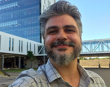 O Impacto do Entretenimento no Jornalismo: Reflexões de Guilherme Bicca e Claudemir Pereira Imagem do artigo