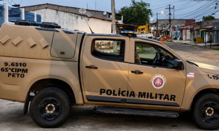 Homem é Detido em Feira de Santana por Suspeita de Receptação de Medicamentos Clandestinos Homem é Detido em Feira de Santana por Suspeita de Receptação de Medicamentos Clandestinos