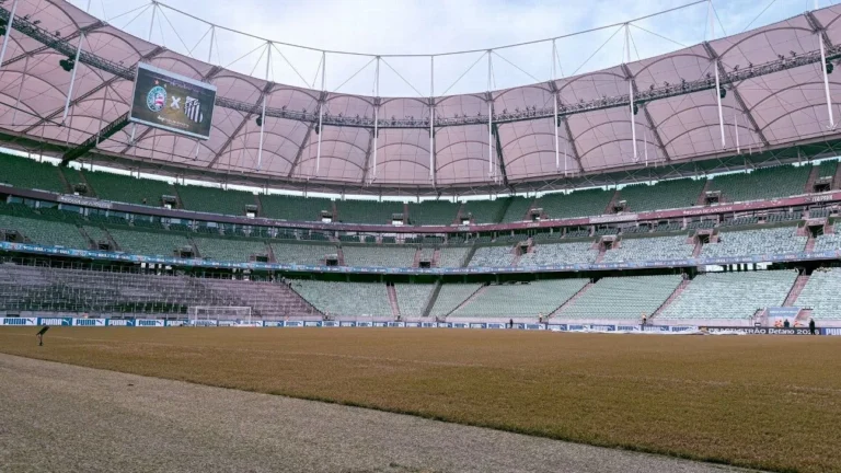 Bahia x Vasco: Guia Completo para Assistir e Análise das Escalações no Brasileirão Bahia x Vasco: Guia Completo para Assistir e Análise das Escalações no Brasileirão